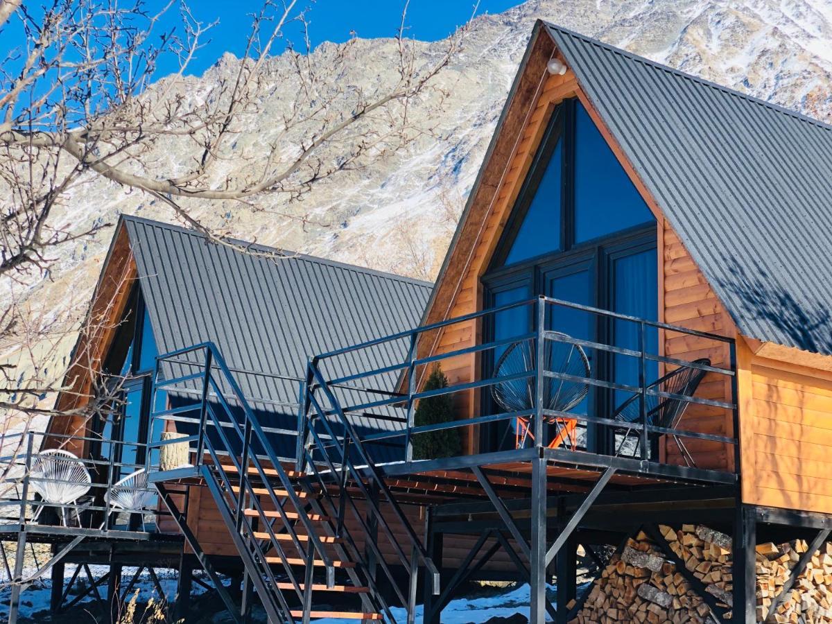 Kazbegi Kuro Cottages Екстериор снимка