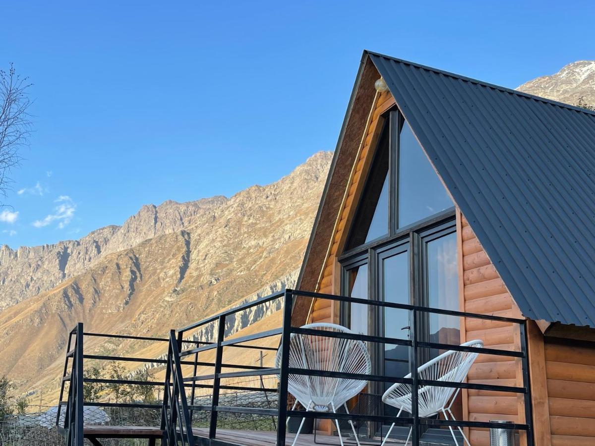 Kazbegi Kuro Cottages Екстериор снимка