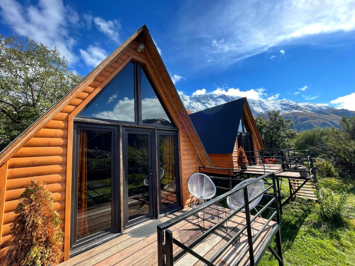 Kazbegi Kuro Cottages Екстериор снимка