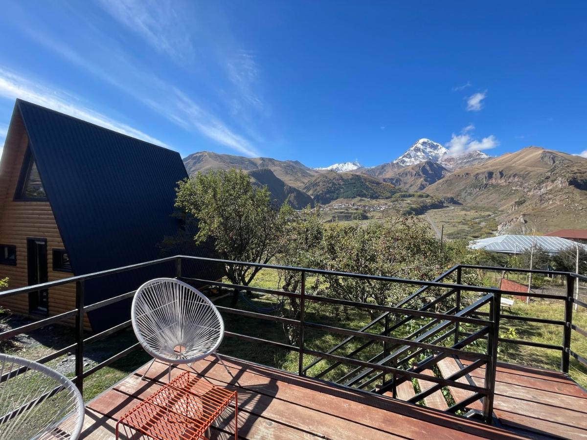Kazbegi Kuro Cottages Екстериор снимка