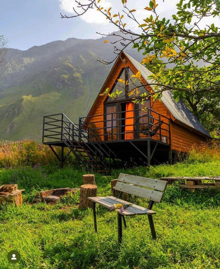 Kazbegi Kuro Cottages Екстериор снимка