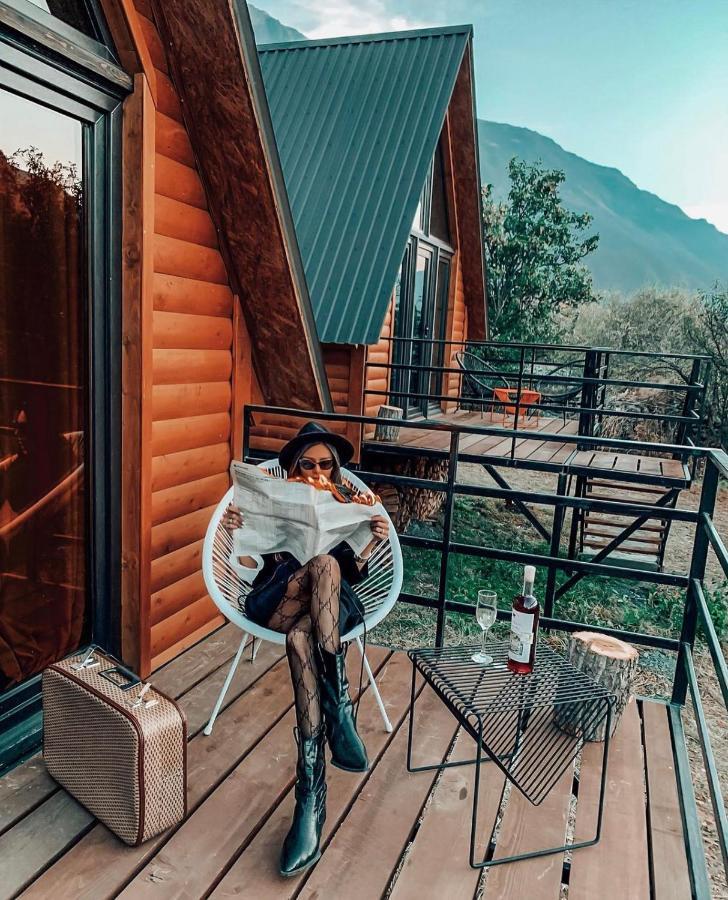 Kazbegi Kuro Cottages Екстериор снимка