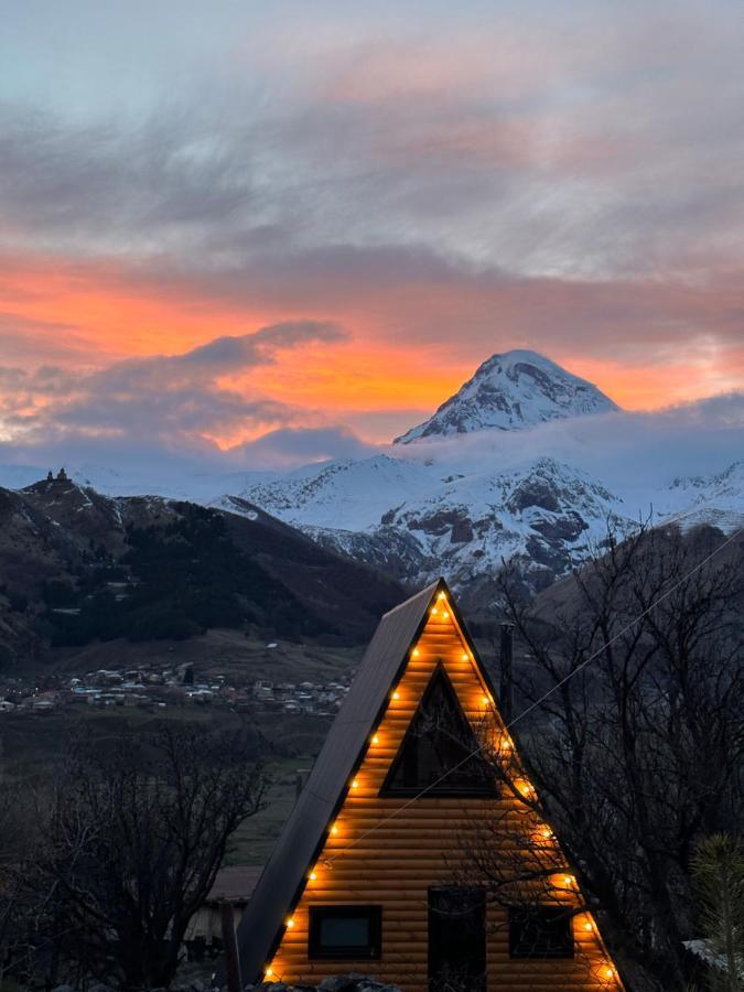 Kazbegi Kuro Cottages Екстериор снимка