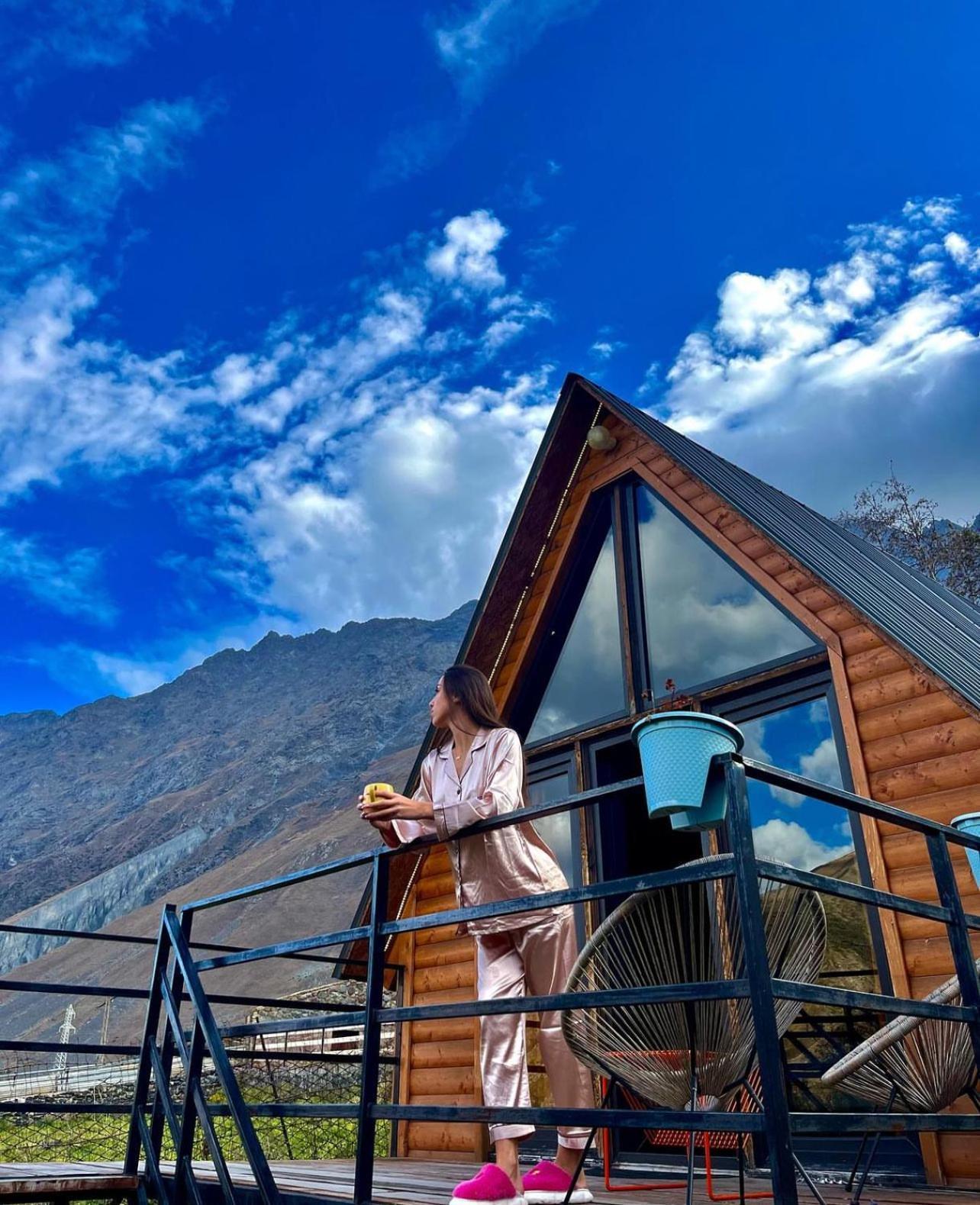 Kazbegi Kuro Cottages Екстериор снимка