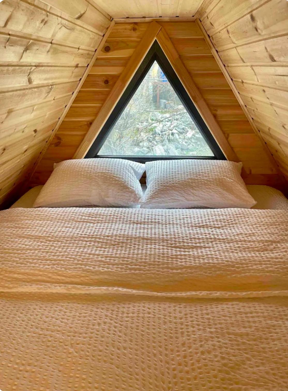 Kazbegi Kuro Cottages Екстериор снимка